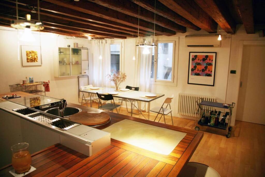 Bellissimo Appartamento In Palazzo Storico Venise Extérieur photo