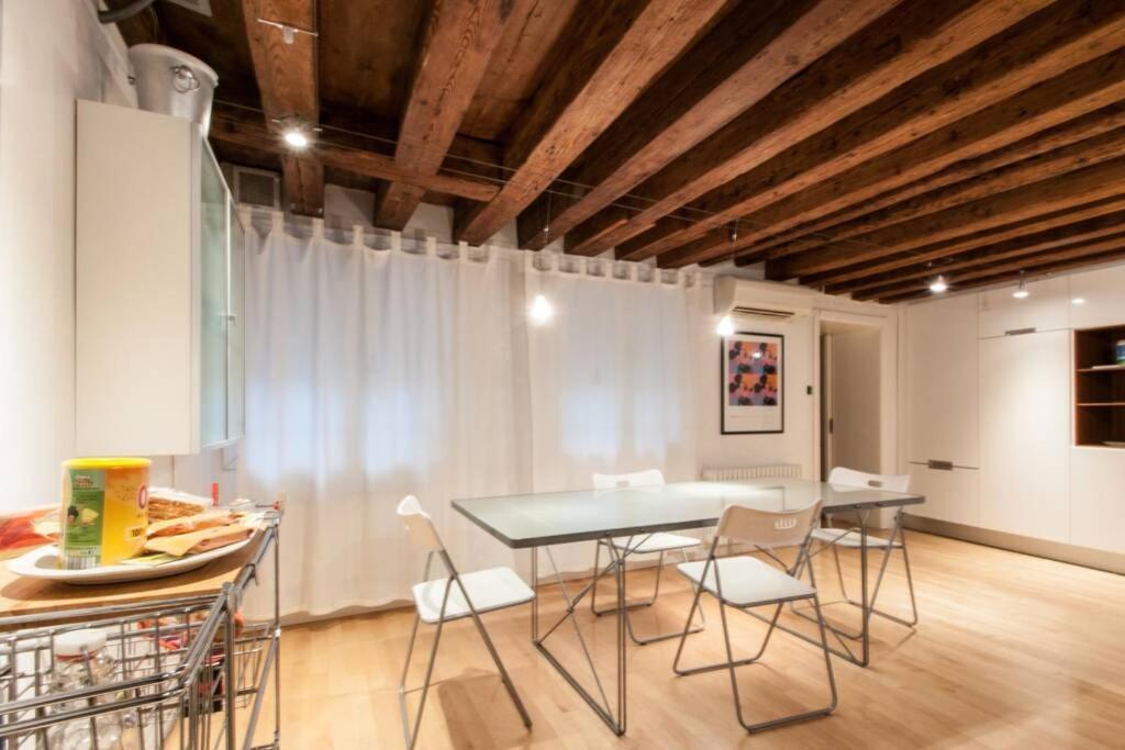 Bellissimo Appartamento In Palazzo Storico Venise Extérieur photo