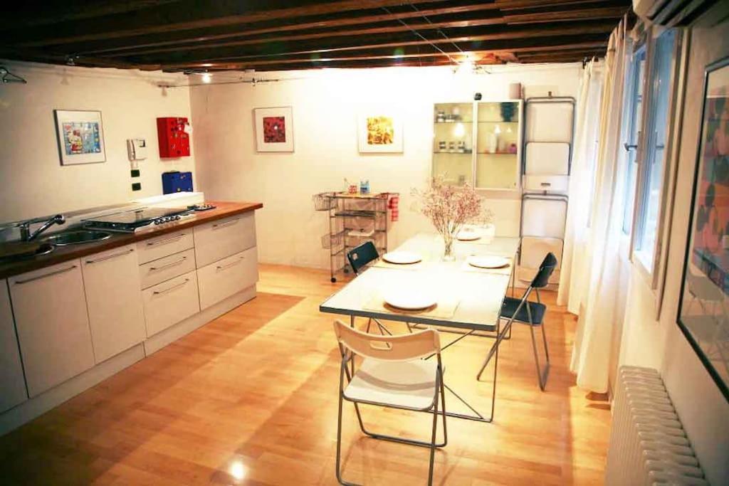 Bellissimo Appartamento In Palazzo Storico Venise Extérieur photo